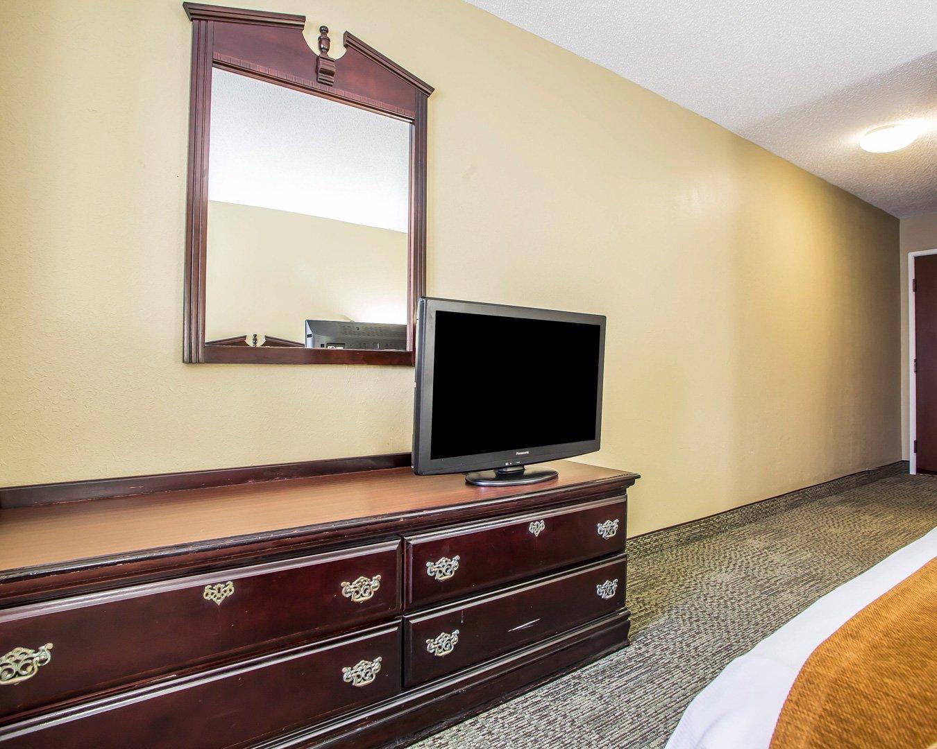 Hotel Comfort Near I-80 And I-94