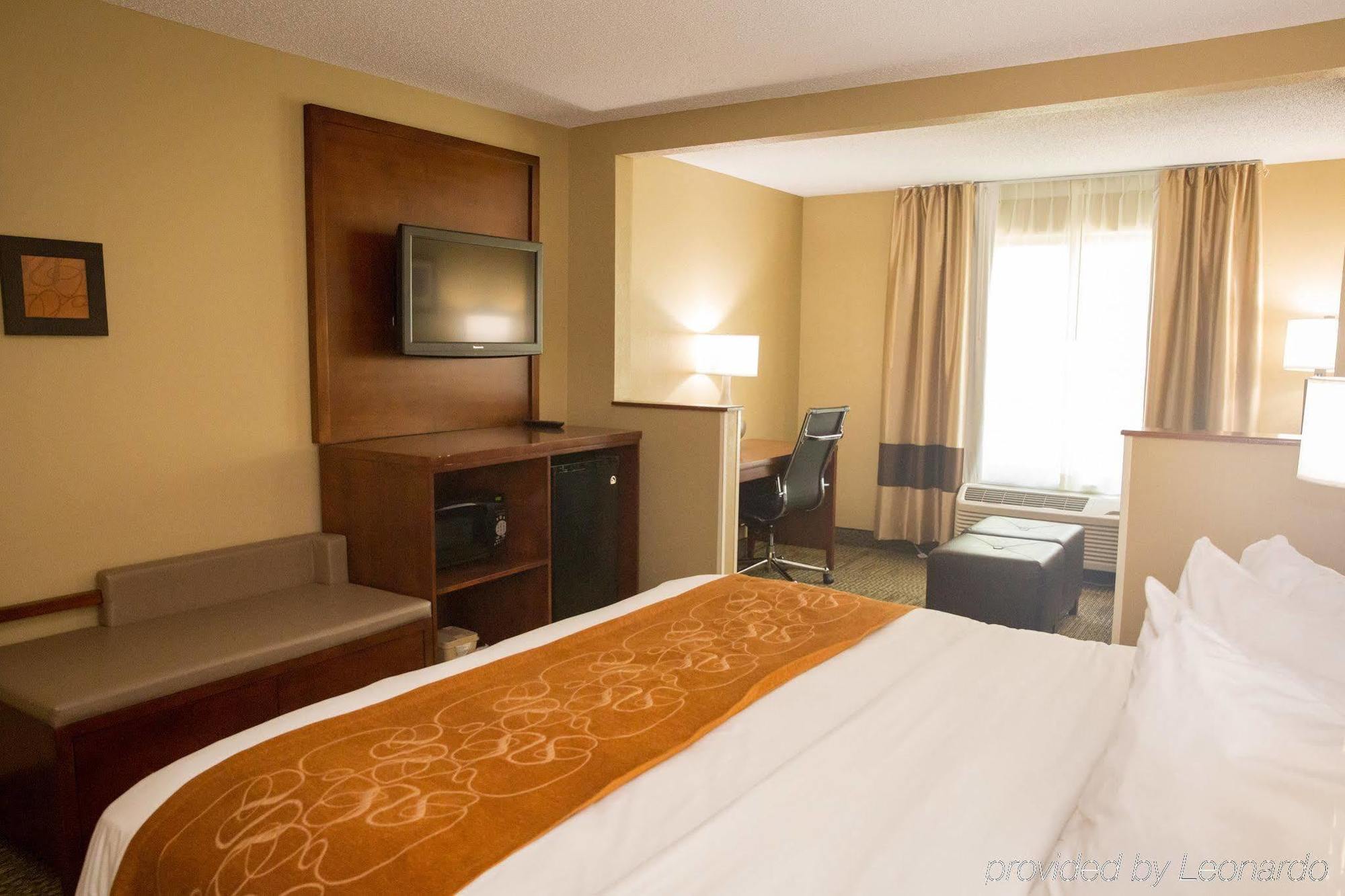 Hotel Comfort Near I-80 And I-94
